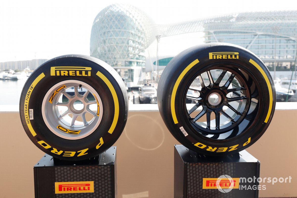 "Lastikler arasında performans farkı beklediğimizden yüksek" 1 Formula 1 Haberleri - F1 Puan Durumu Pirelli tyres along with the new size for 2022 season