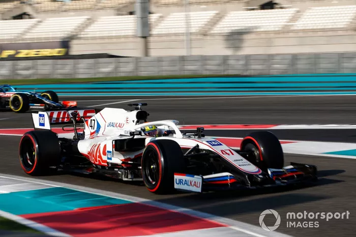 Mick Schumacher, Haas VF-21 