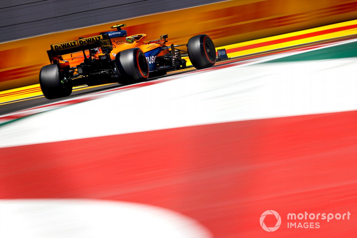 Penggemar sim racing Lando Norris menjadi kunci untuk pengembangan bisnis McLaren di esports. 