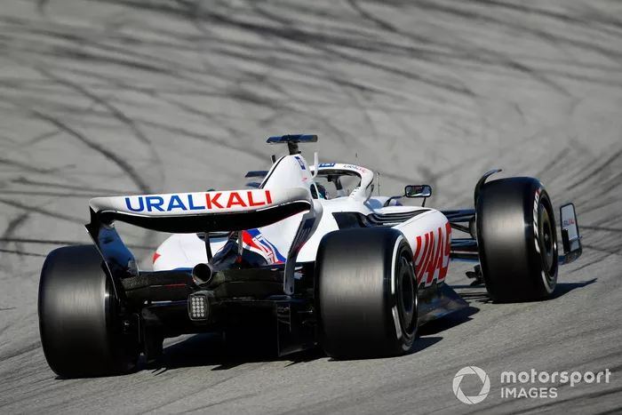 Mick Schumacher, Haas VF-22