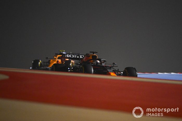 Max Verstappen, Red Bull Racing RB16B 