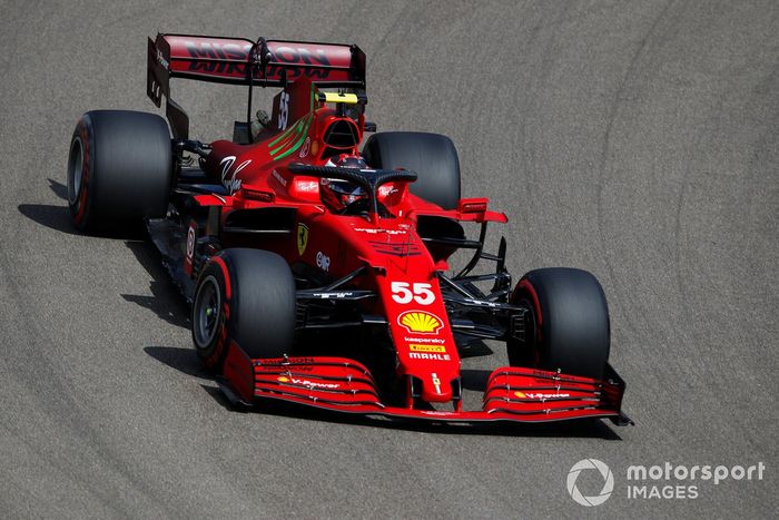 Carlos Sainz Jr., Ferrari SF21