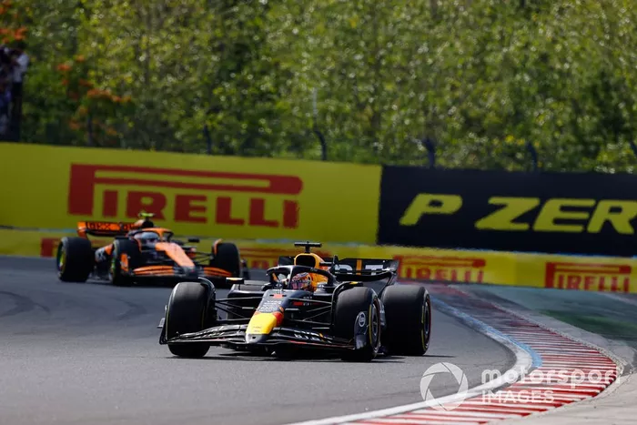 Max Verstappen, Red Bull Racing RB20, Lando Norris, McLaren MCL38
