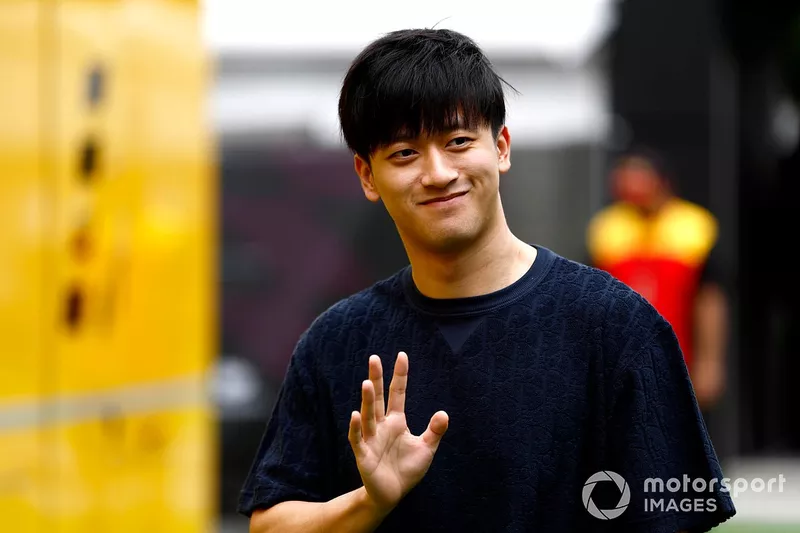 Zhou Guanyu, Stake F1 Team Kick Sauber