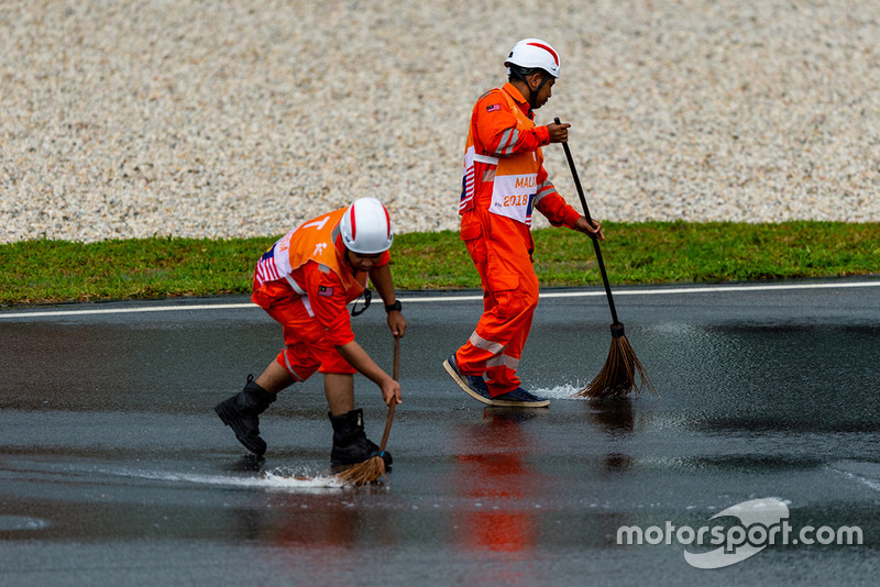 Marshalls removes the rain