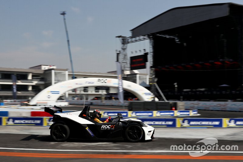 Ryan Hunter-Reay, KTM X-Bow Comp R