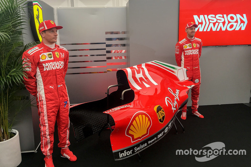 Sebastian Vettel, Kimi Raikkonen, Ferrari, bij de onthulling van de Mission Winnow livery