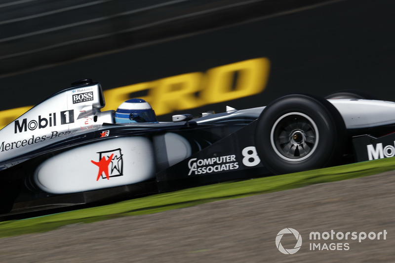 Mika Hakkinen, McLaren MP4-13