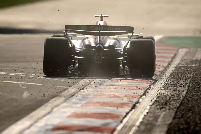 إيساك حجار، فريق RB F1