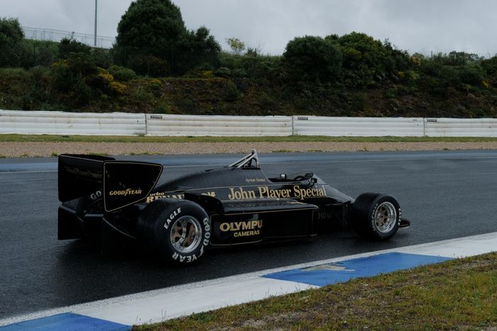 スタジオ27 ロータス97T セナ初優勝モデル アイルトン・セナをF1初勝利に導いた伝説のマシンを組み立てる