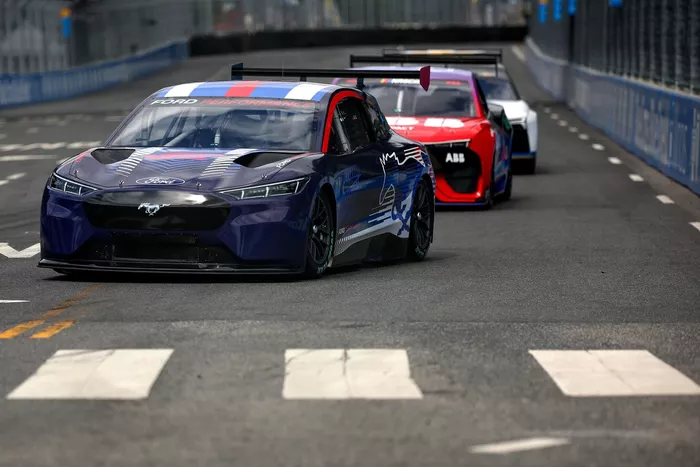 Nascar electric cars