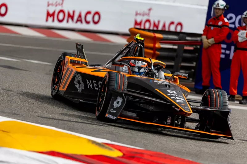 Taylor Barnard, équipe McLaren de Formule E