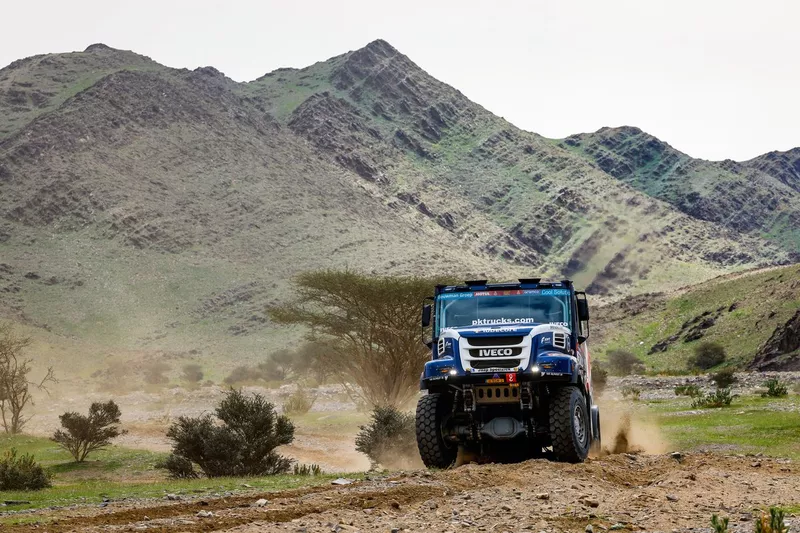 #511 Eurol Team De Rooy Iveco: Mitchel van den Brink, Jarno van de Pol, Moi Torrallardona