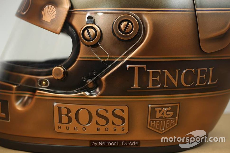 Capacete Ayrton Senna em bronze por Neimar Duarte