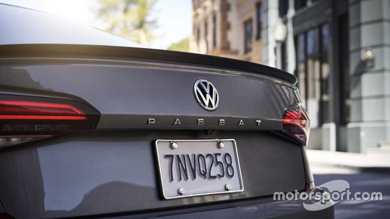 Volkswagen Passat 2020 року