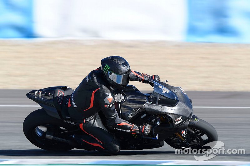 Lewis Hamilton teste la Yamaha Superbike