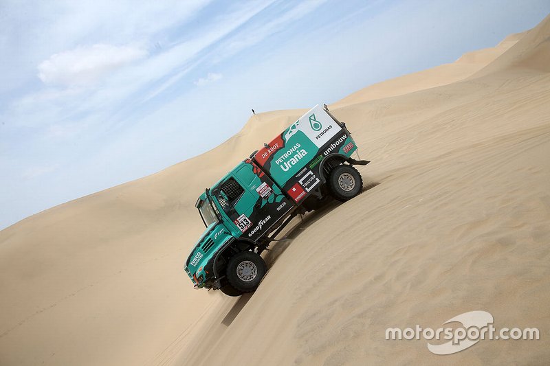 #513 Team De Rooy Iveco: Maurik van den Heuvel, Martijn van Rooij, Peter Kuijpers