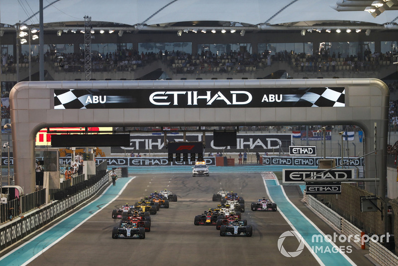 Lewis Hamilton, Mercedes AMG F1 W09 EQ Power+, Valtteri Bottas, Mercedes AMG F1 W09 EQ Power+, Sebastian Vettel, Ferrari SF71H, Kimi Raikkonen, Ferrari SF71H, Daniel Ricciardo, Red Bull Racing RB14, Max Verstappen, Red Bull Racing RB14