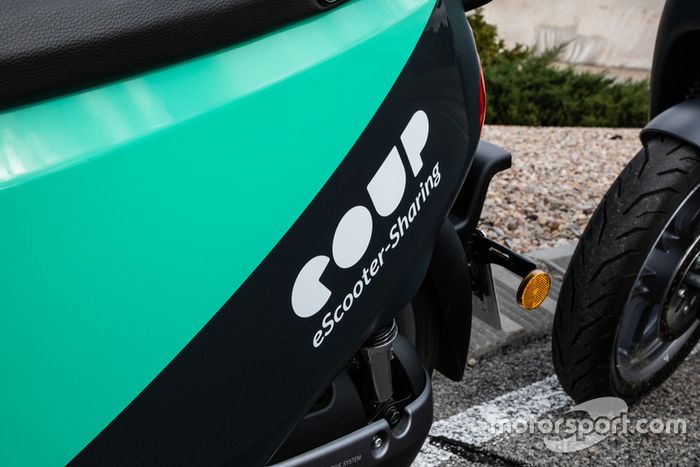 II Curso de Conducción y Nuevas Tecnologías BOSCH - Motor1.com España - Motorsport.com 