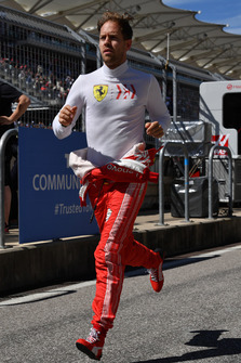 Sebastian Vettel, Ferrari corre
