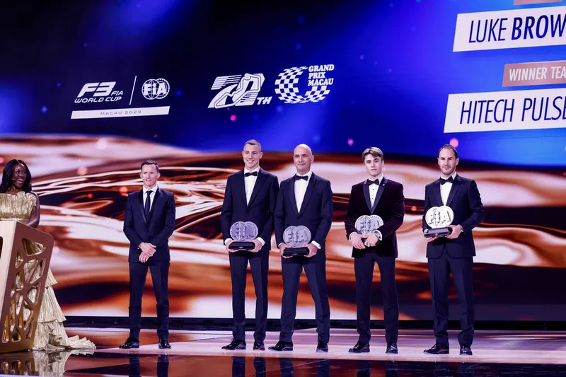 Luke Browning, Coupe du monde de Formule 3 de la FIA pour les pilotes - Champion avec Oliver Oakes, Mike Conway, Championnat du monde d'endurance HyperCar de la FIA pour les pilotes - 2ème place, Raffaele Marciello, Coupe du monde GT de la FIA pour les pi