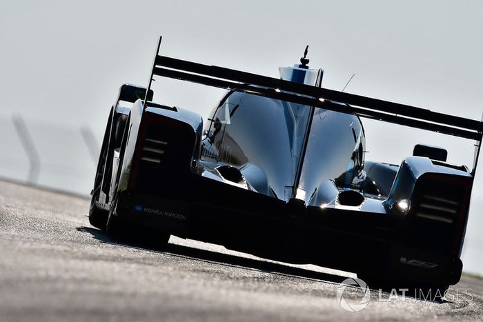 #10 Wayne Taylor Racing Cadillac DPi, P - Renger van der Zande, Jordan Taylor