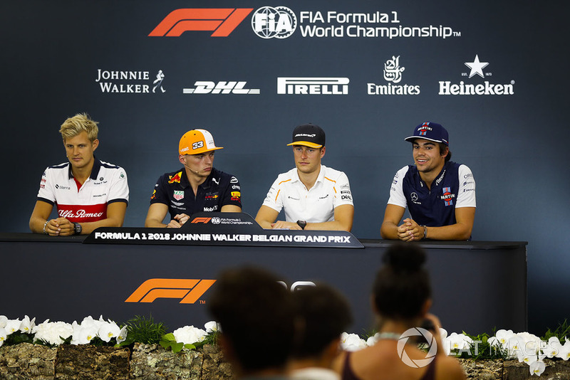 Marcus Ericsson, Sauber, Max Verstappen, Red Bull Racing, Stoffel Vandoorne, McLaren, y Lance Stroll, Williams Racing