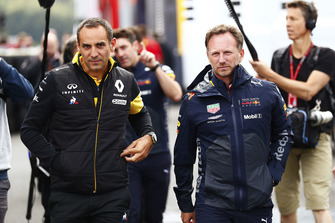 Cyril Abiteboul, Renault Sport F1 Team ve Christian Horner, Team Principal, Red Bull Racing