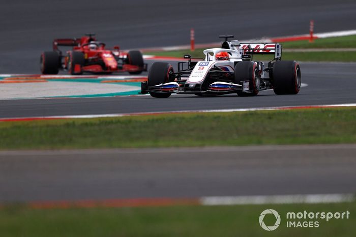 Nikita Mazepin, Haas VF-21, Charles Leclerc, Ferrari SF21