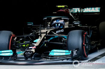 Mercedes bijna seconde sneller dan Red Bull in eerste training Austin 