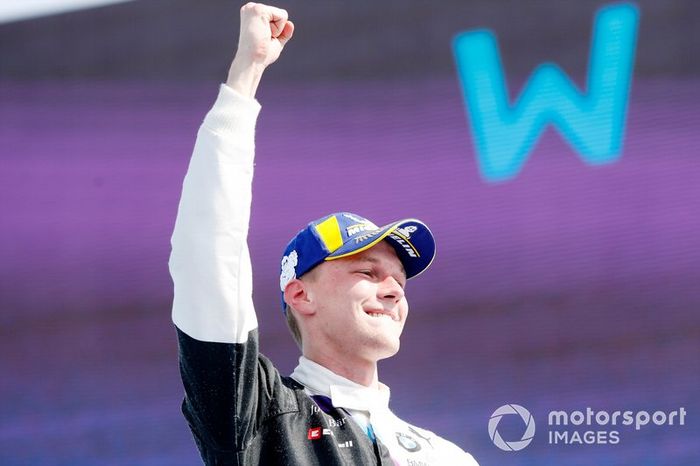 Podio: ganador de la carrera Maximilian Günther, BMW I Andretti Motorsports