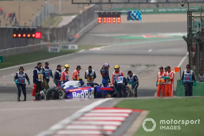 Aftermath of Alexander Albon, Toro Rosso STR14 crash