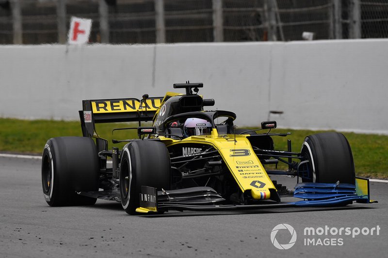 Daniel Ricciardo, Renault F1 Team R.S. 19, avec de la peinture aéro sur l'aileron avant