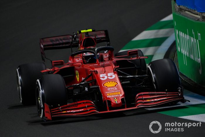 Carlos Sainz Jr, Ferrari SF21