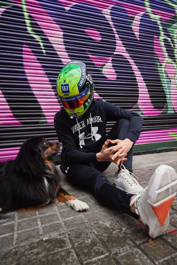 Mick Schumacher, Haas F1 Team con su casco