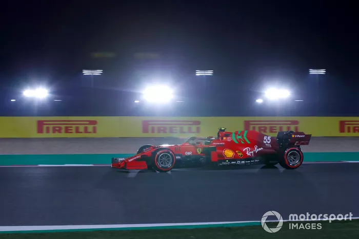 Carlos Sainz Jr, Ferrari SF21