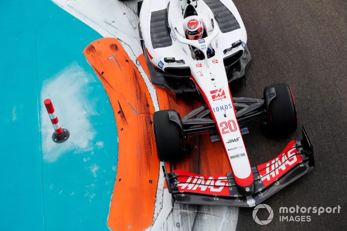 Kevin Magnussen, Haas VF-22