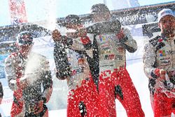 Podio: ganadores Esapekka Lappi, Janne Ferm, Toyota Racing, segundo lugar Elfyn Evans, Daniel Barrit