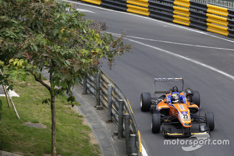 18. Keyvan Andres Soori, kfzteile24 Mücke Motorsport, Dallara Mercedes