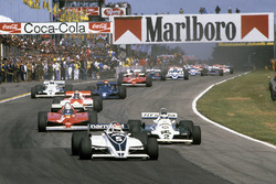 Start: Nelson Piquet, Brabham BT49C leads