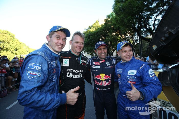 Gerard De Rooy, Team de Rooy; Stéphane Peterhansel; Peugeot Sport y Dmitry Sotnikov con Eduard Nikol