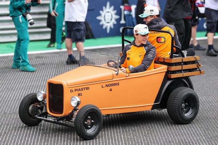 Lando Norris, McLaren, Oscar Piastri, McLaren