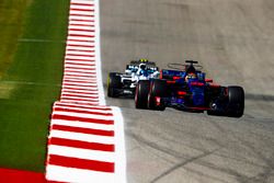 Brendon Hartley, Scuderia Toro Rosso STR12, Lance Stroll, Williams FW40