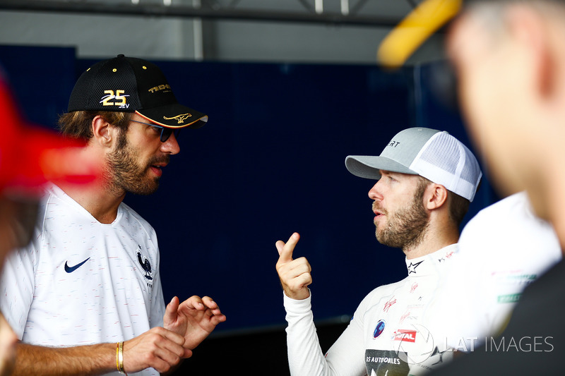 Jean-Eric Vergne, Techeetah, talks to Sam Bird, DS Virgin Racing