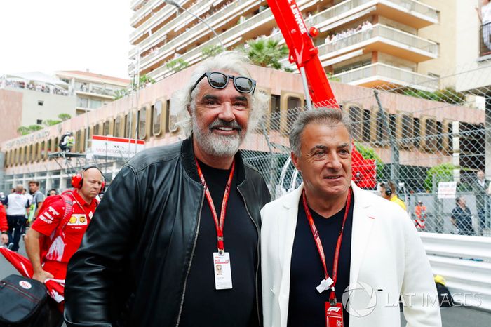 Jean Alesi e Flavio Briatore, in griglia