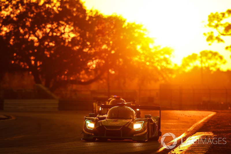 1. #22 Tequila Patron ESM Nissan DPi, P: Pipo Derani, Johannes van Overbeek, Nicolas Lapierre