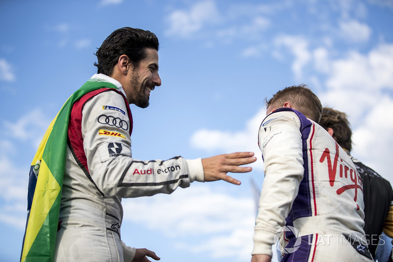 Lucas di Grassi, Audi Sport ABT Schaeffler, Sam Bird, DS Virgin Racing, festeggiano sul podio