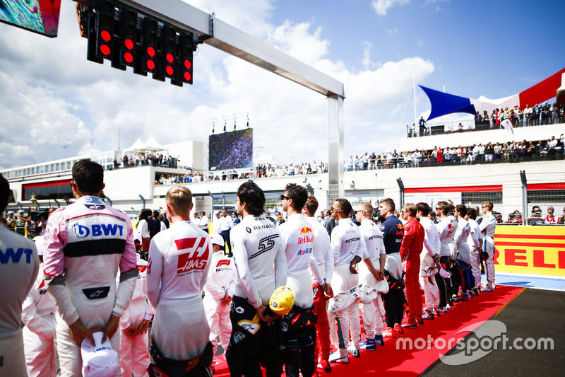 The drivers lined up on the grid prior to the start