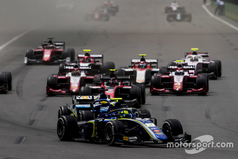 Lando Norris, Carlin, at the start