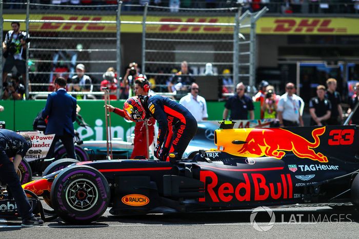 Max Verstappen, Red Bull Racing RB13 celebra en parc ferme